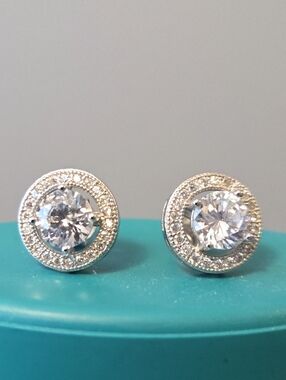 925 Silver Halo Stud Earrings with Clear Crystals - Women Jewelry